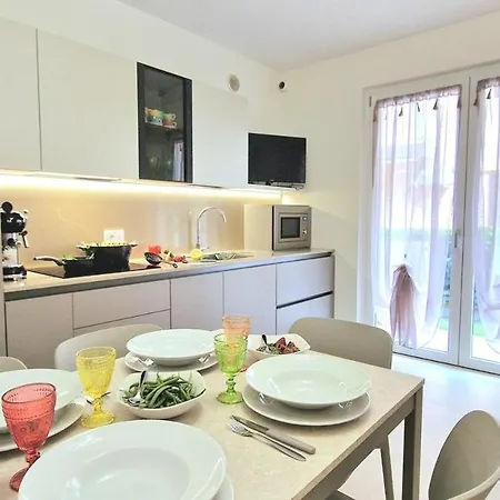 Soleil Pool Μπαρντολίνο